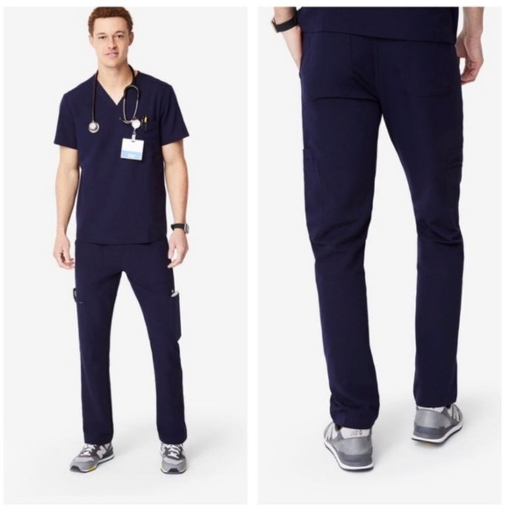 Figs Men's Navy Blue Cairo Cargo Scrub Pants Style TM3001 Size Medium